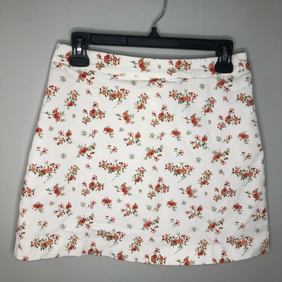 Forever 21 White solid mini skirt #127 - Picture 2 of 6